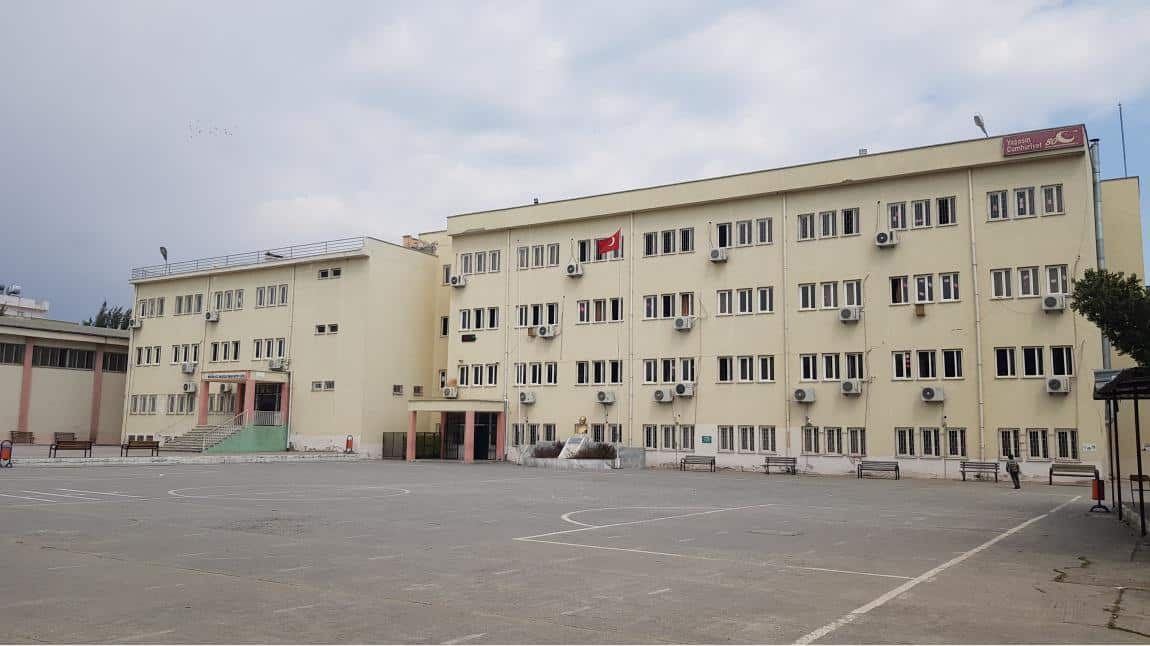 Mersin Kız Anadolu İmam Hatip Lisesi Fotoğrafı